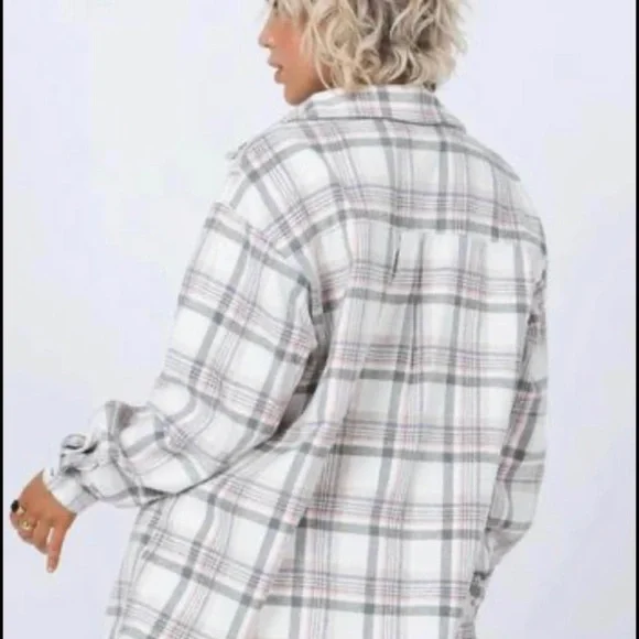 Princess Polly jacket - Picture 2 of 3